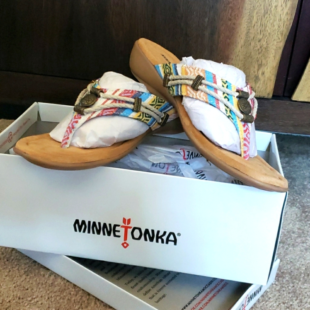 Minnetonka Ladies Sandals